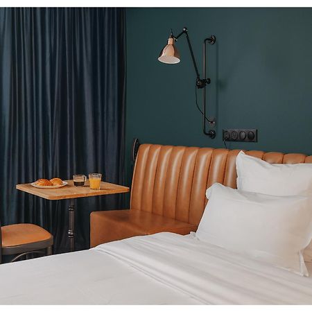 1.75 Paris Le Charme Hotel Exterior photo